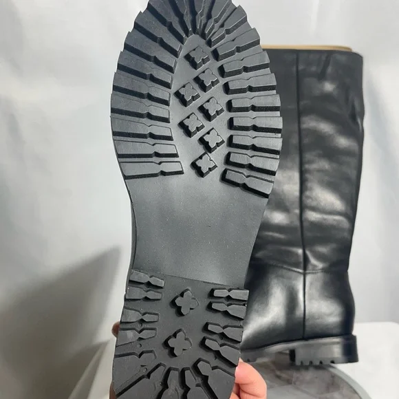 Steve Madden Leary Black Leather Tall Lug Sole Boots Size 9M - Picture 8 of 12